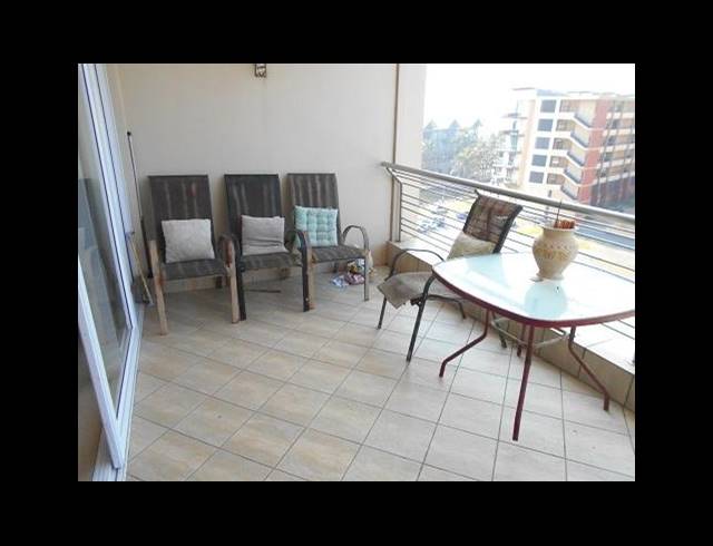 1 BEDROOM APARTMENT TO LET IN POINT WATERFRONT